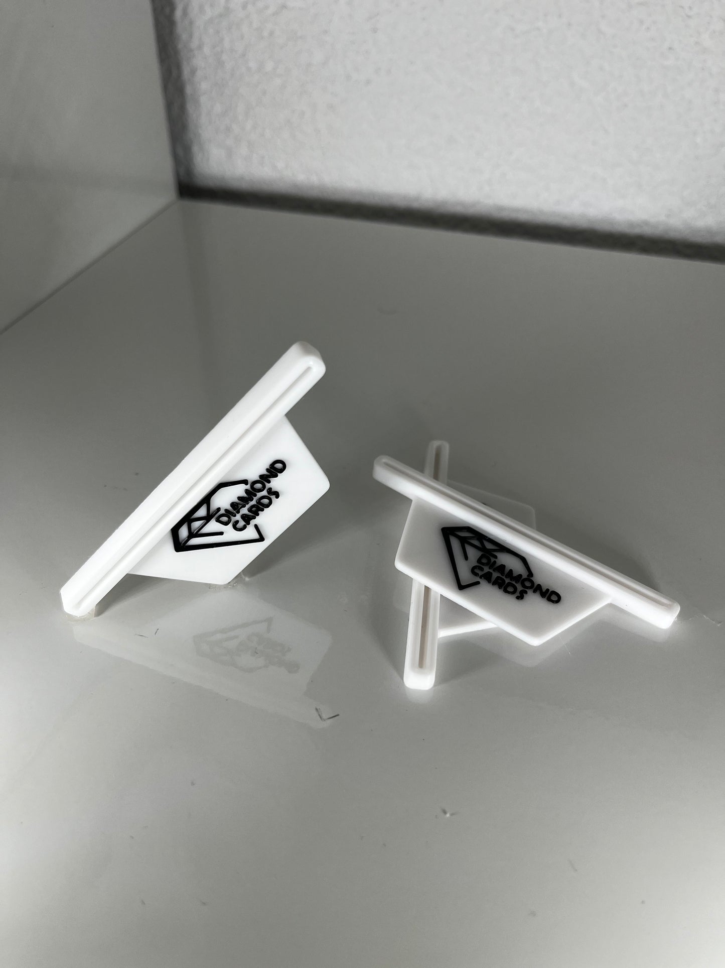 Für Cardsaver quer - weiß - Sammelkarten Ständer / Cardholder white